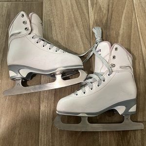 Kids Ice Skates